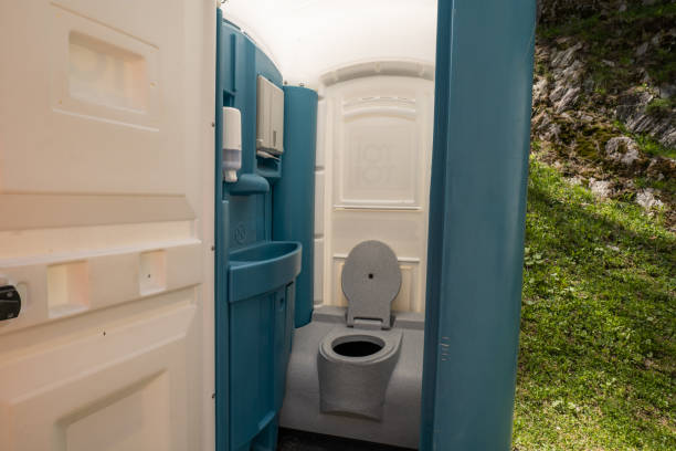 Best Portable restroom trailer rental  in District Heights, MD